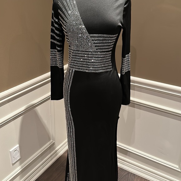 Drilling Side Slit Round Neck Maxi Dress - Picture 10 of 17